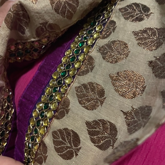 Hot pink color chiffon/Georgette Saree - Picture 4 of 5